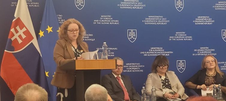 Stála konferencia 4